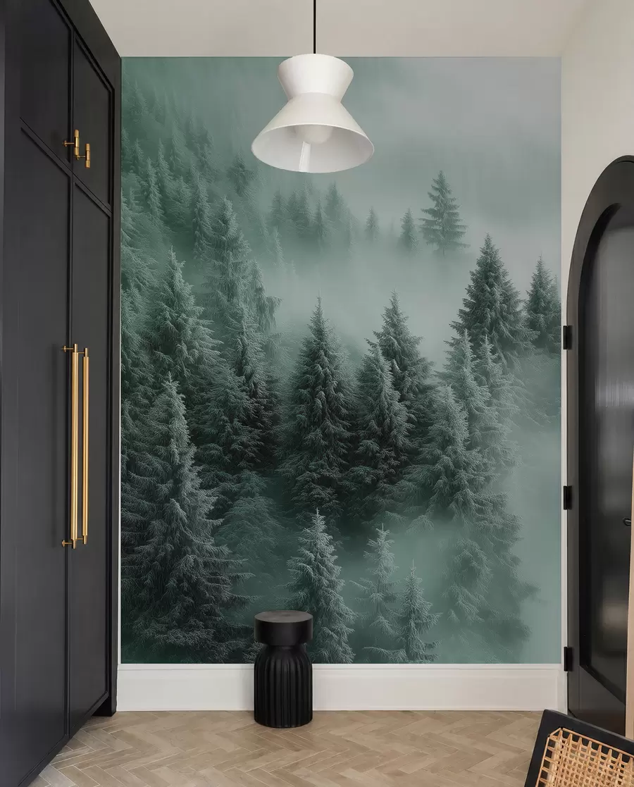 zidne murale Gusta magla obavija snježnu jutarnju šumu u nijansama zelene w02064v1