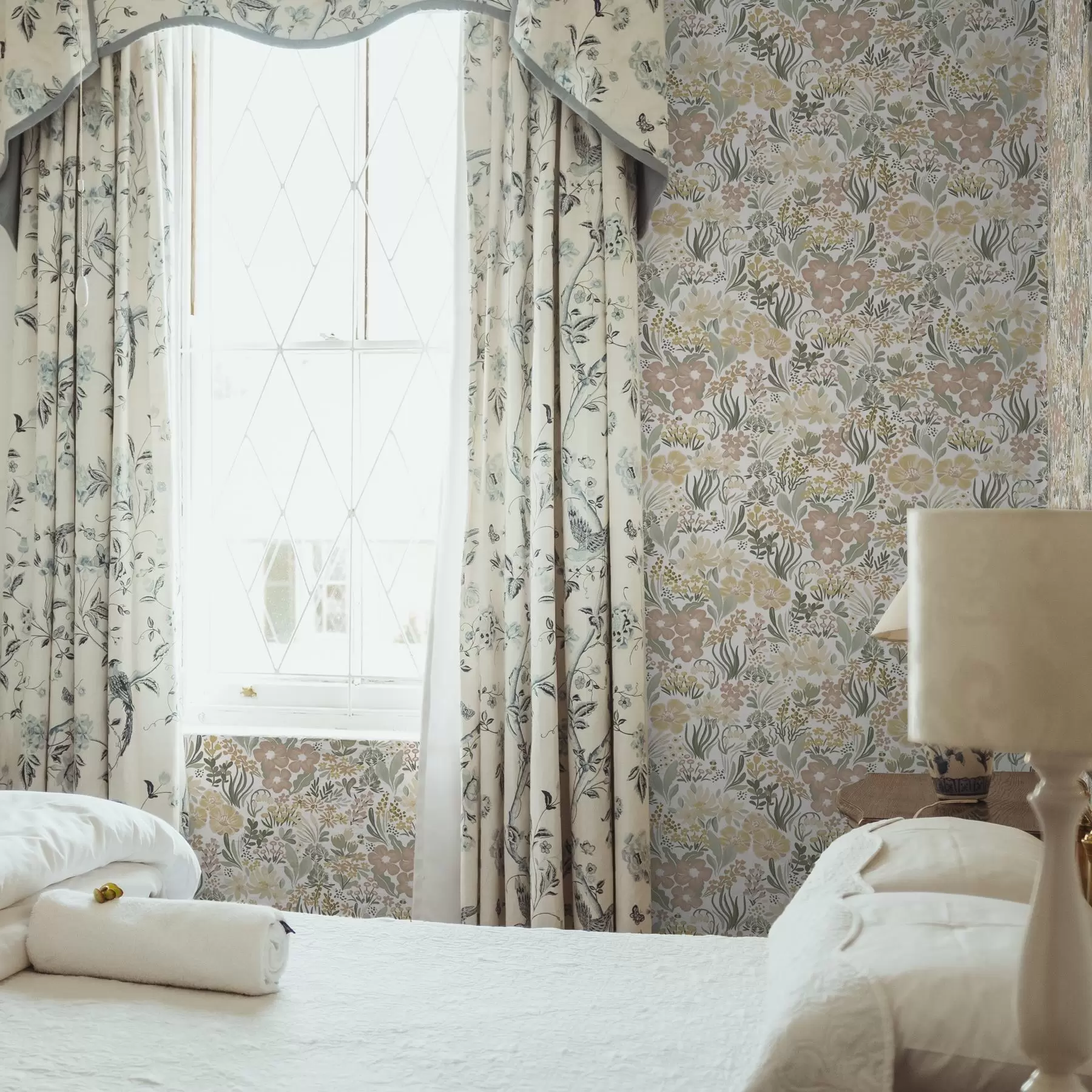 zidne murale Akvarel poljsko cvijeće na krem pozadini a00154