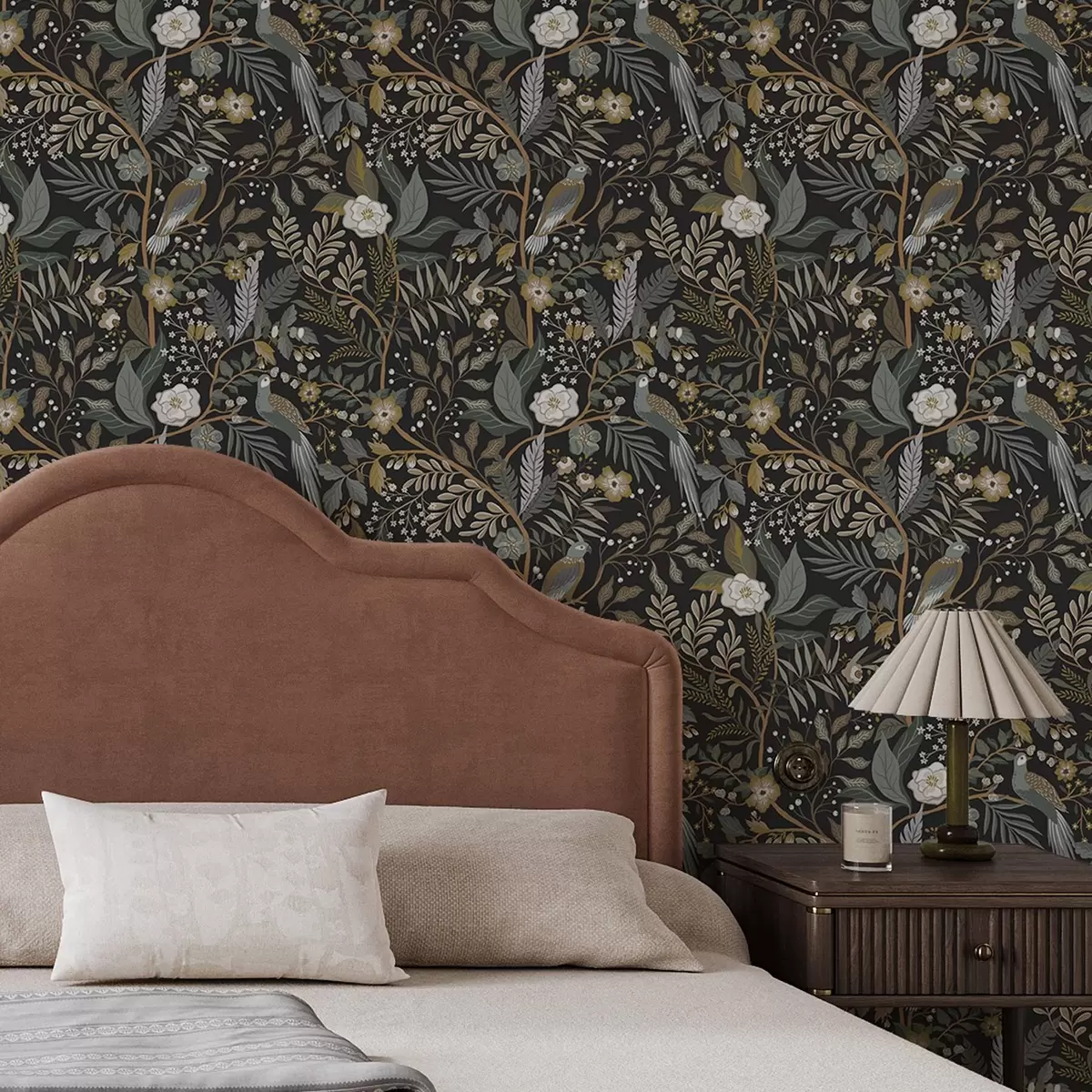 Pozadina Ptice među granama na tamnoj pozadini a00161