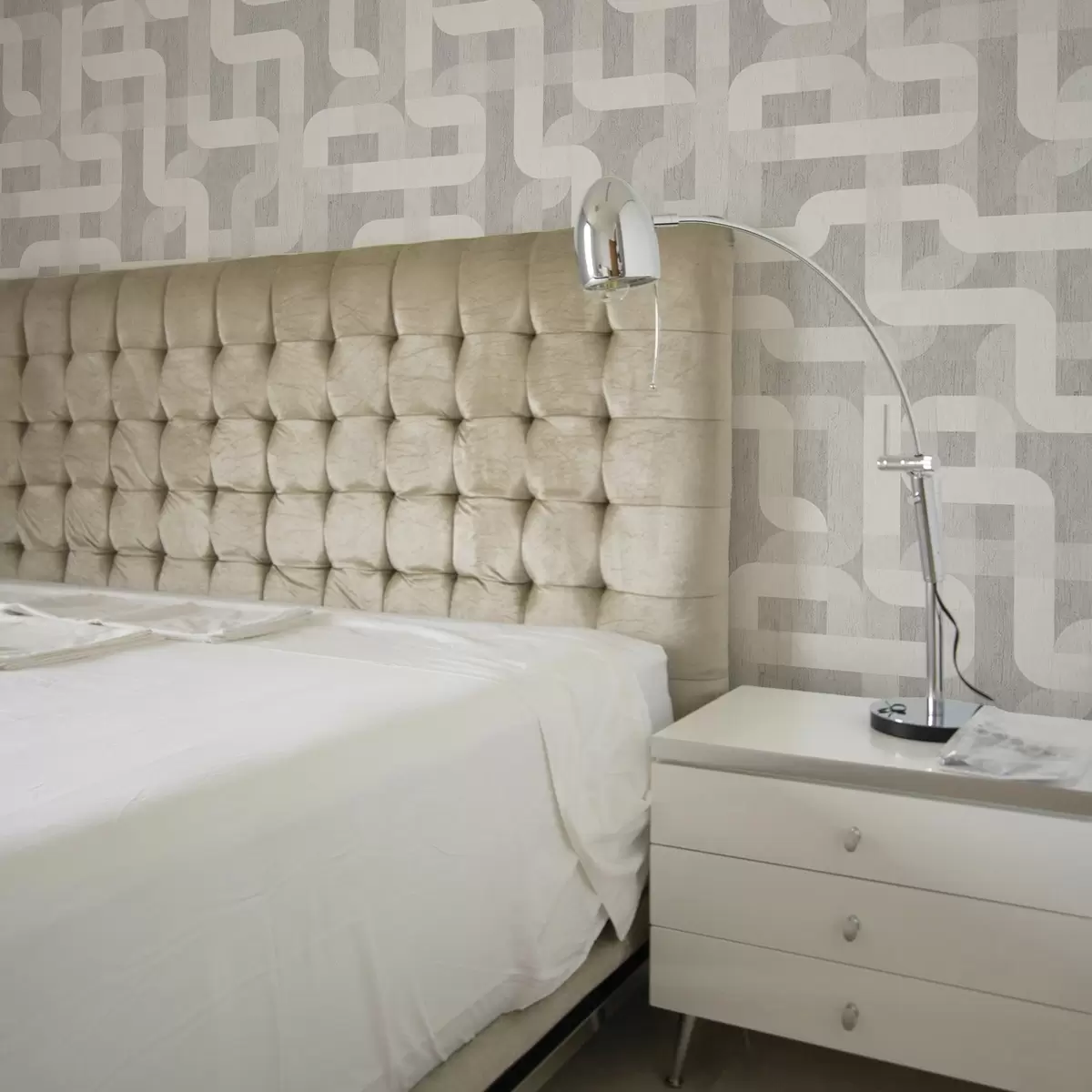 Pozadina Moderni grafički uzorak sa zakrivljenim linijama a00190