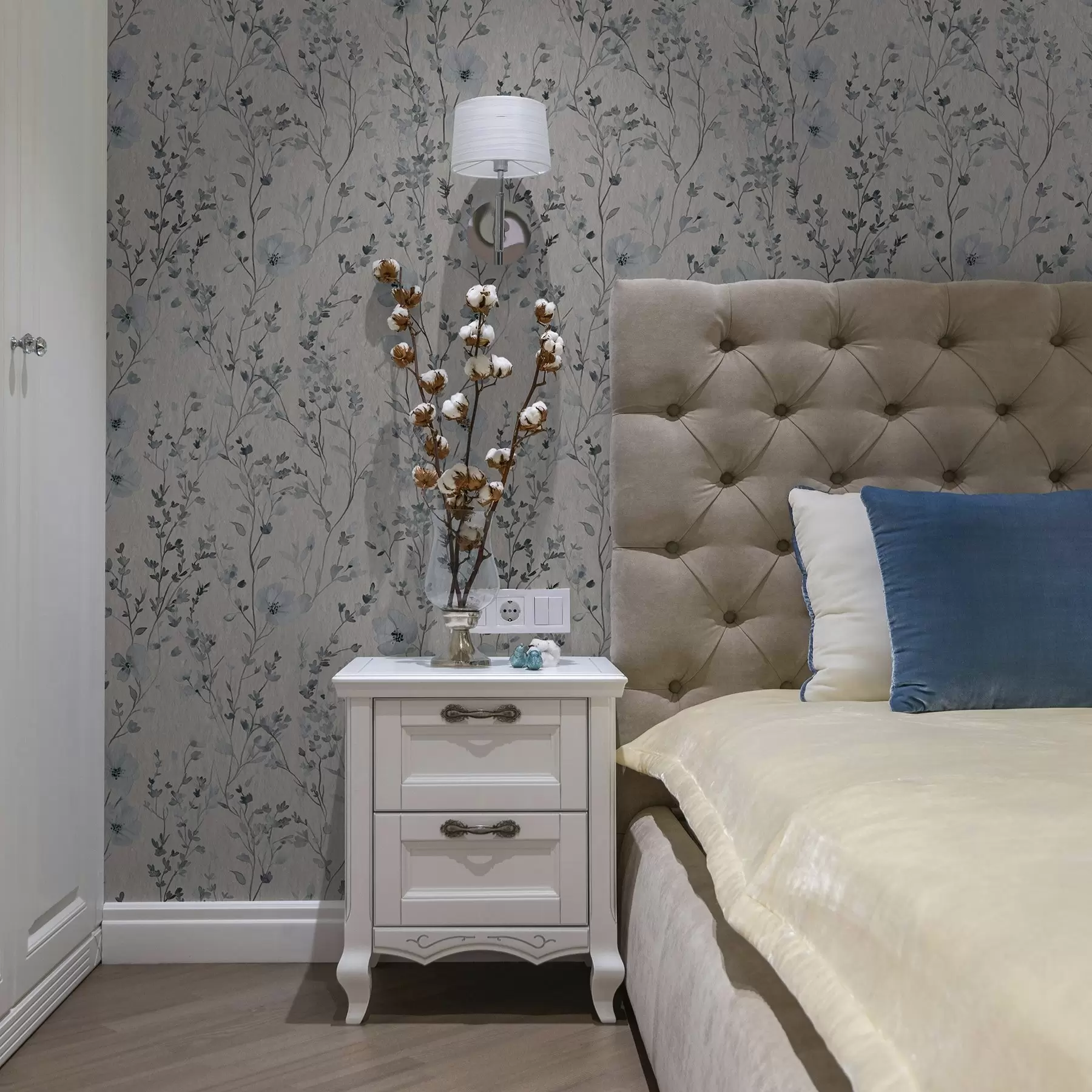 zidne murale Plava i siva akvarelna floristika na neutralnoj pozadini a00198