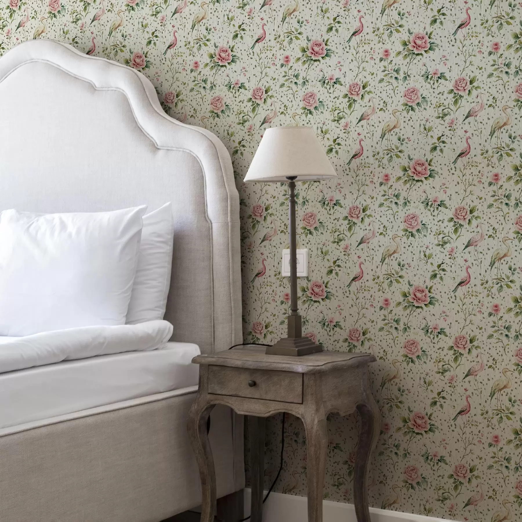 zidne murale Pastelno ružičaste ruže i ptice u shabby chic stilu a00201