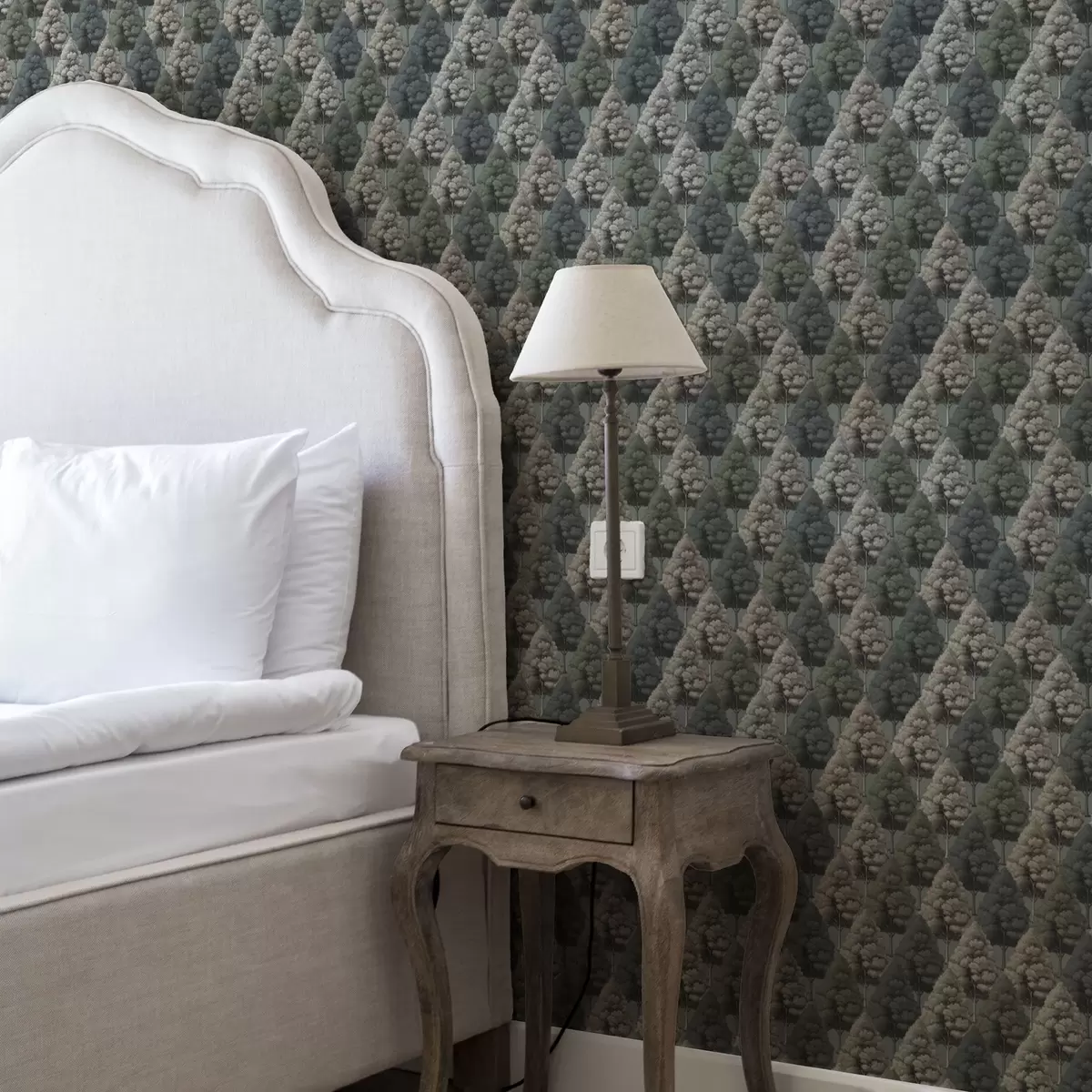 Pozadina Geometrijski šumski uzorak s drvećem u zelenim bojama a00209