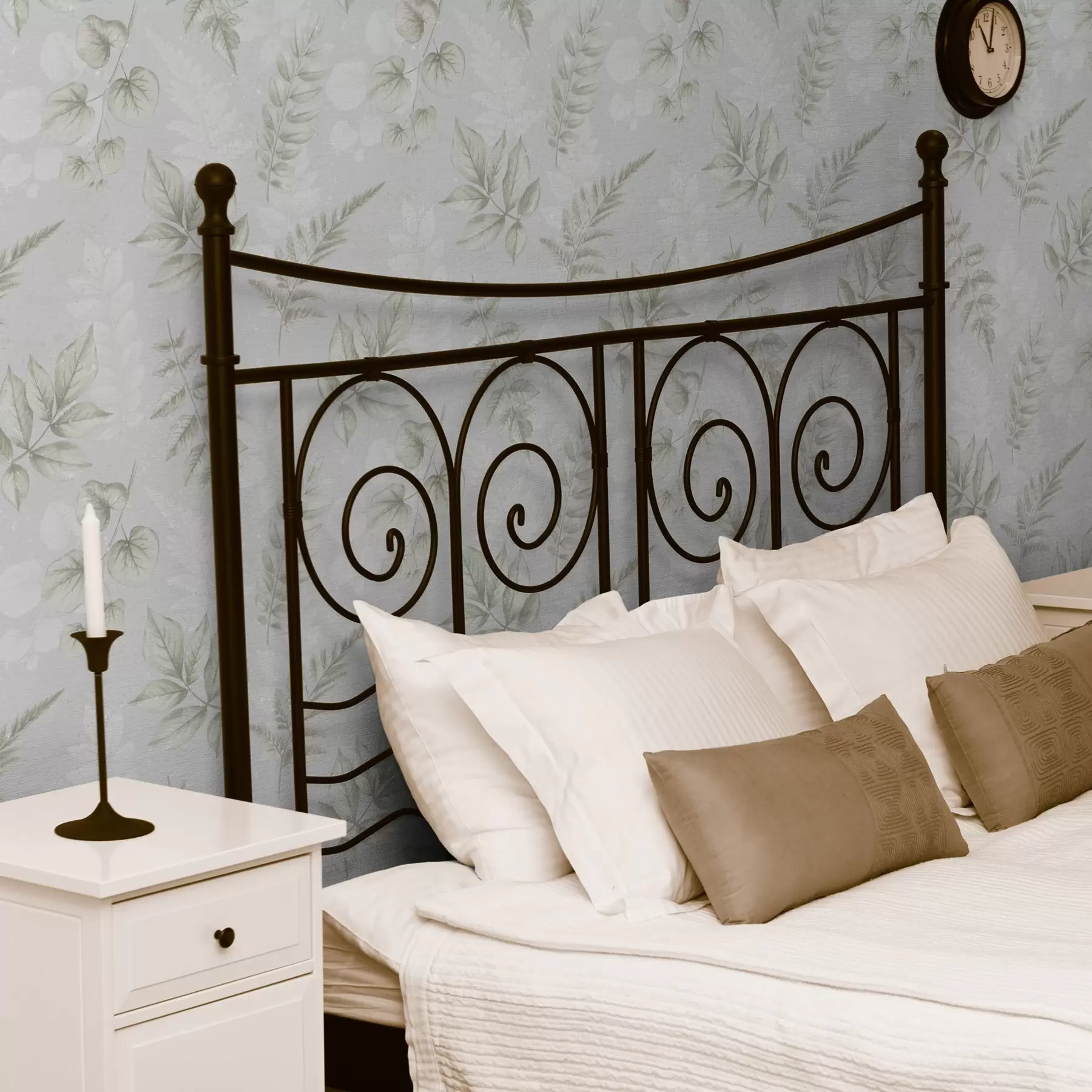 zidne murale Svijetlo akvarelno lišće s efektom prskanja na sivoj pozadini a00446