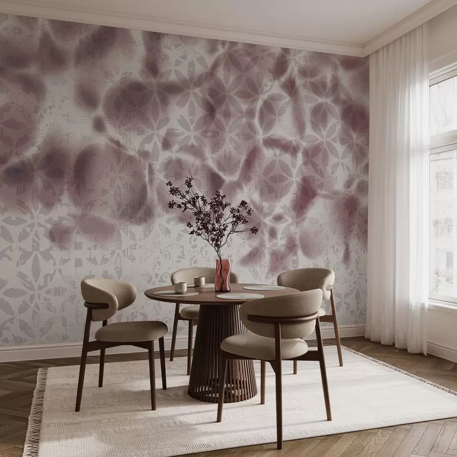 zidne murale Apstraktna teksturirana umjetnost s bordo cvjetnim printom, izblijedjelim i zamućenim efektom, stvarajući meku i sanjivu atmosferu w09322v1