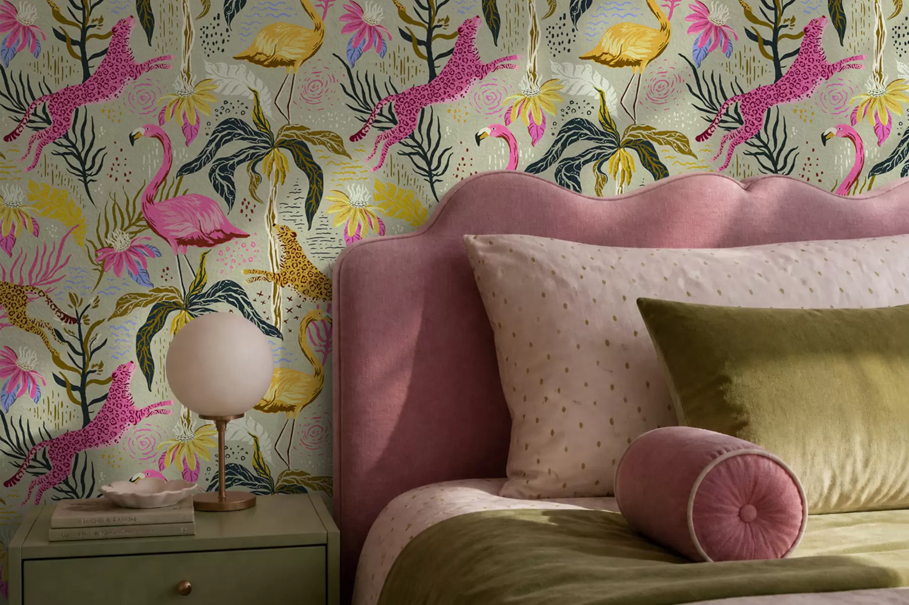 zidne murale Svijetli flamingosi i leopardi među tropskim biljkama a00470
