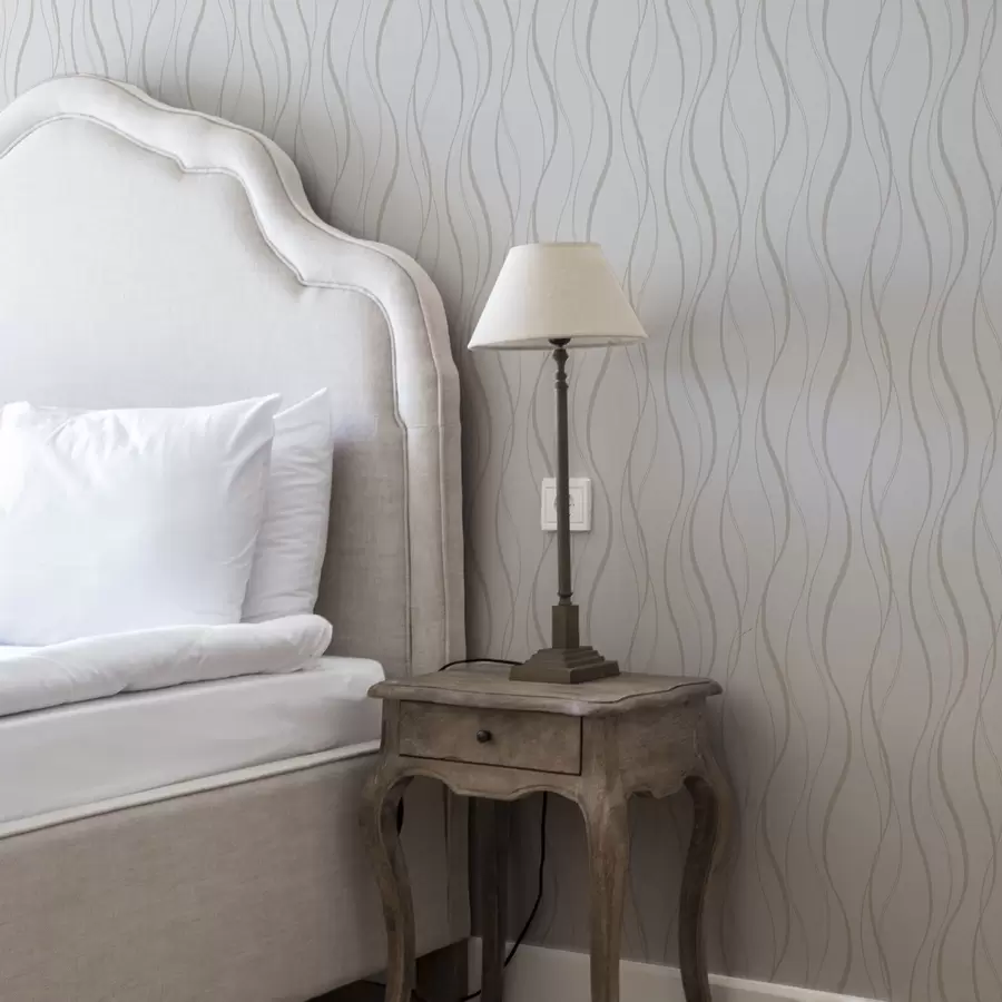 zidne murale Apstraktne valovite bež linije na bijeloj pozadini a00480