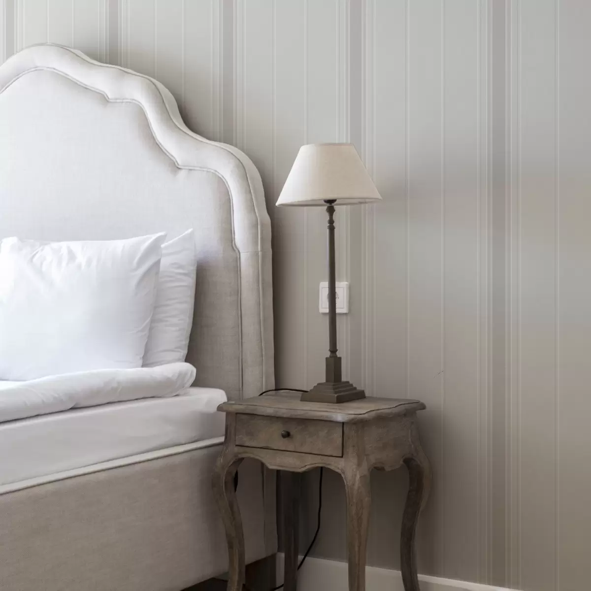 Pozadina Svijetlo bež pruge sa širokim akcentima a00518