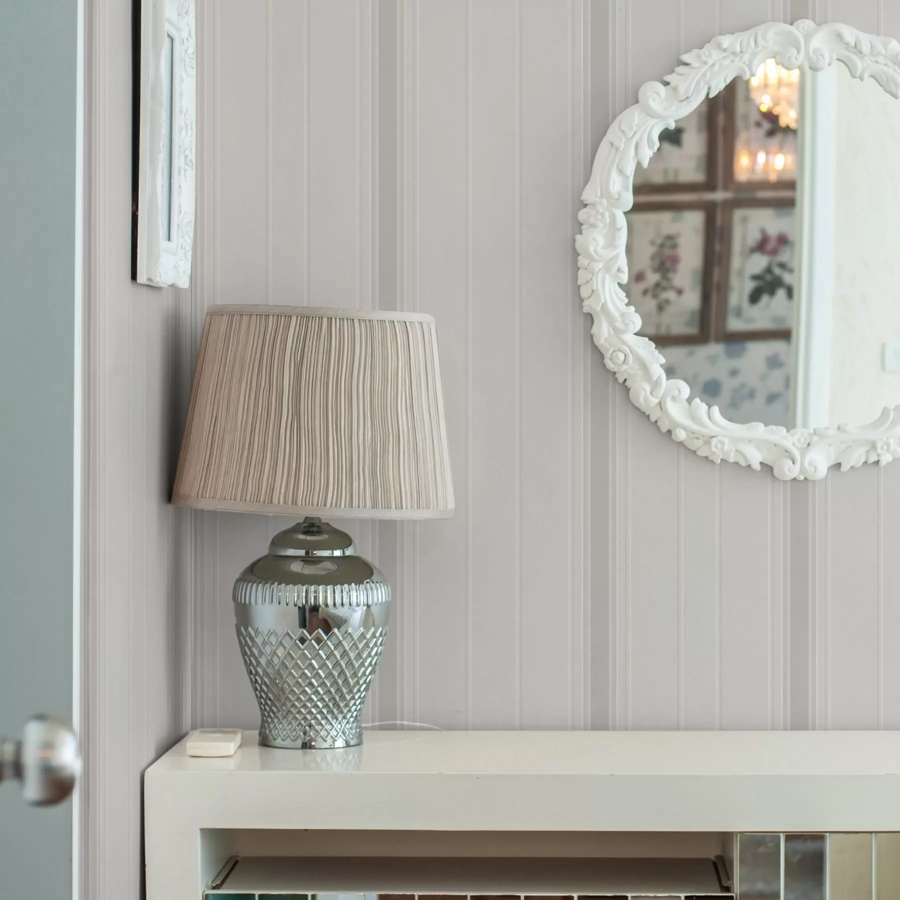 zidne murale Bež pozadina s tankim i srednje sivo-bijelim prugama a00559