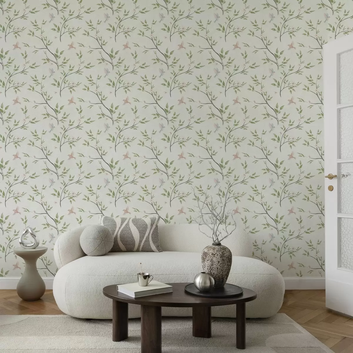 Pozadina Akvarelne grane s lišćem i pticama na svijetlom tlu a00496