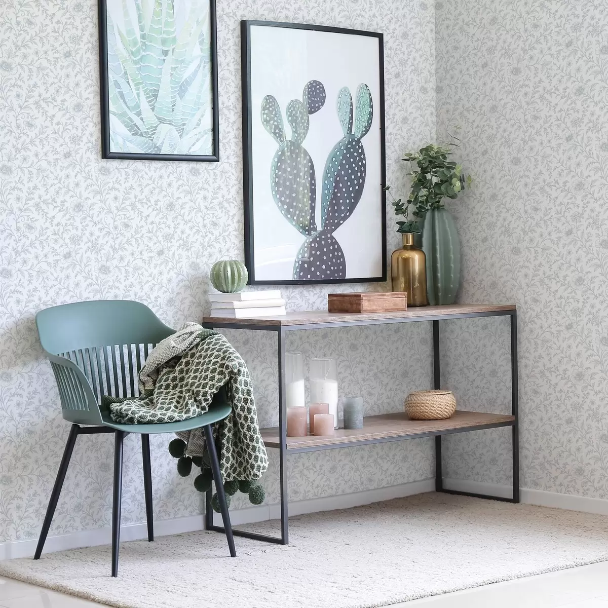 Pozadina Fini plavi cvjetovi linijske umjetnosti na prljavo bijeloj pozadini a00576