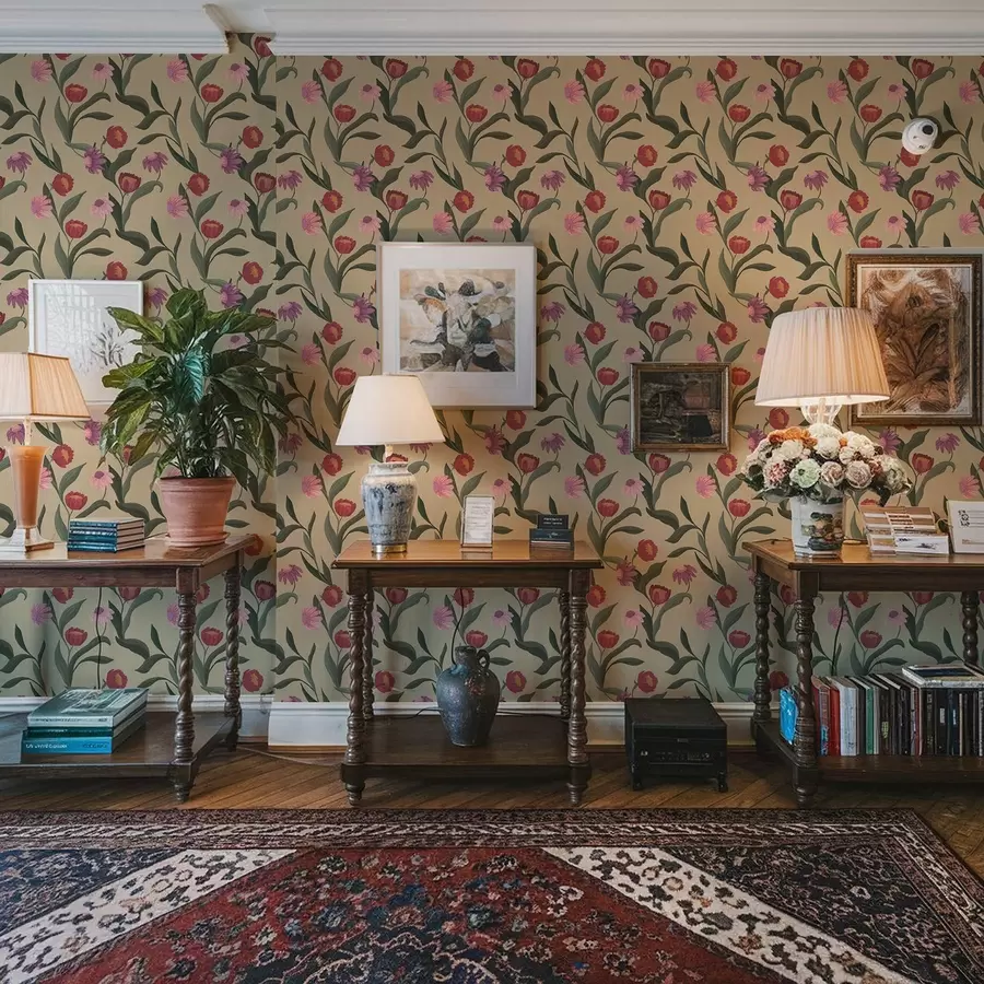 zidne murale Ružičasto-crveno cvijeće na bež pozadini, ručno crtana tekstura a00631