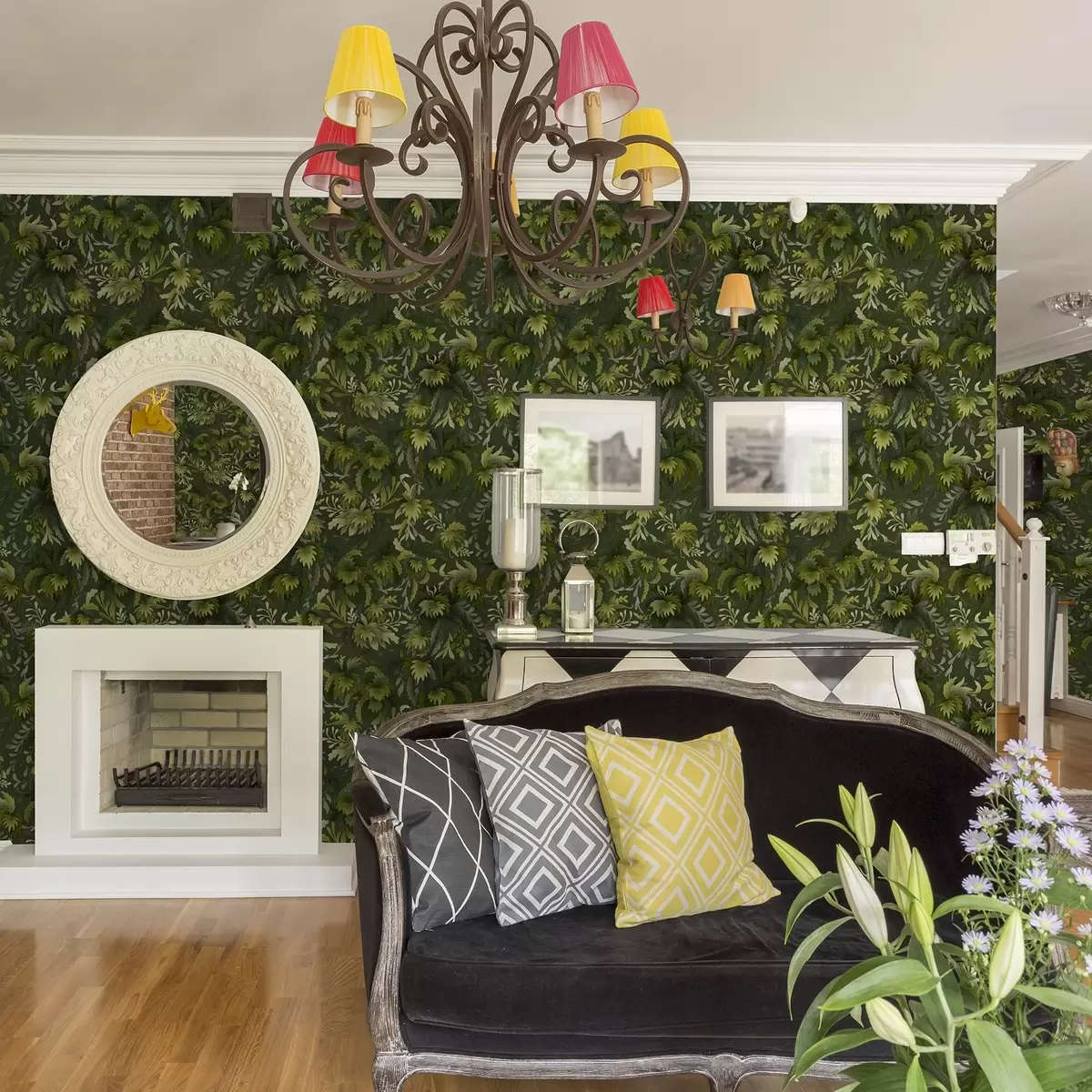 Pozadina Gusto zeleno lišće na tamnozelenoj pozadini a00805