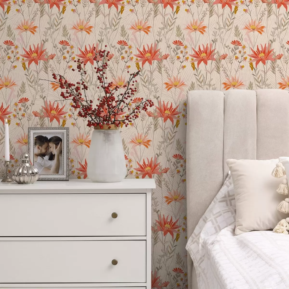 Pozadina Divlje cvijeće u toplim tonovima na bež pozadini a00751