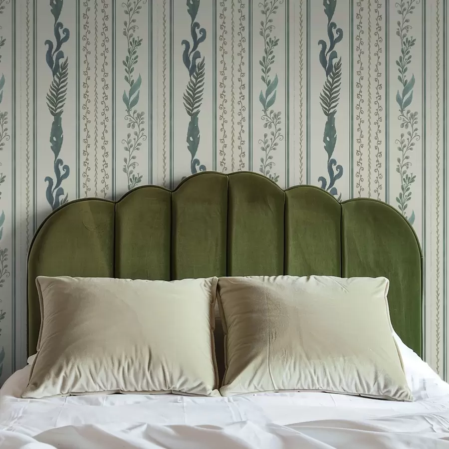 zidne murale Pruge s granama i kovrčama na toplom mliječnom tlu a00823v2