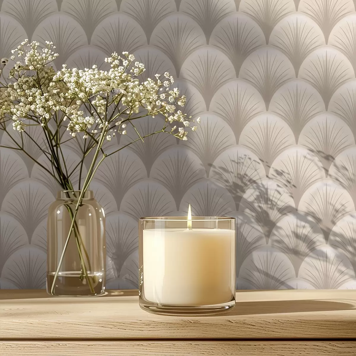 Pozadina Bež lepezasti lukovi s finim zrakama na svijetloj pozadini a00978