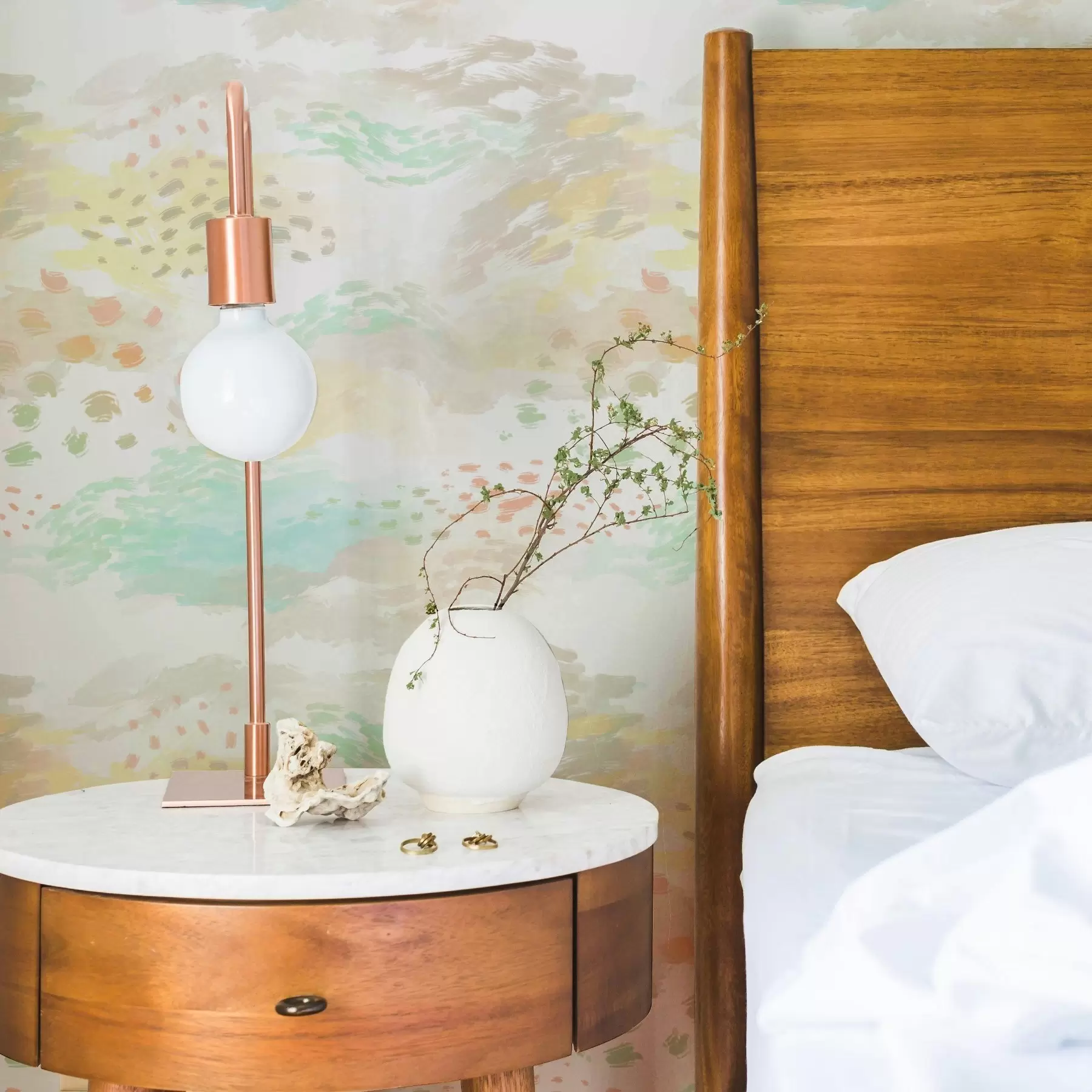 zidne murale Lagani pastelni potezi kistom na gotovo bijeloj pozadini a00999